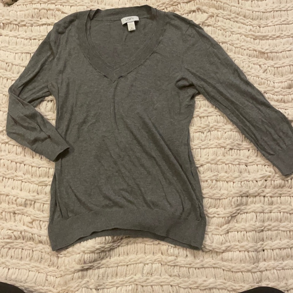 LOFT V-neck 3/4 sleeve shirt